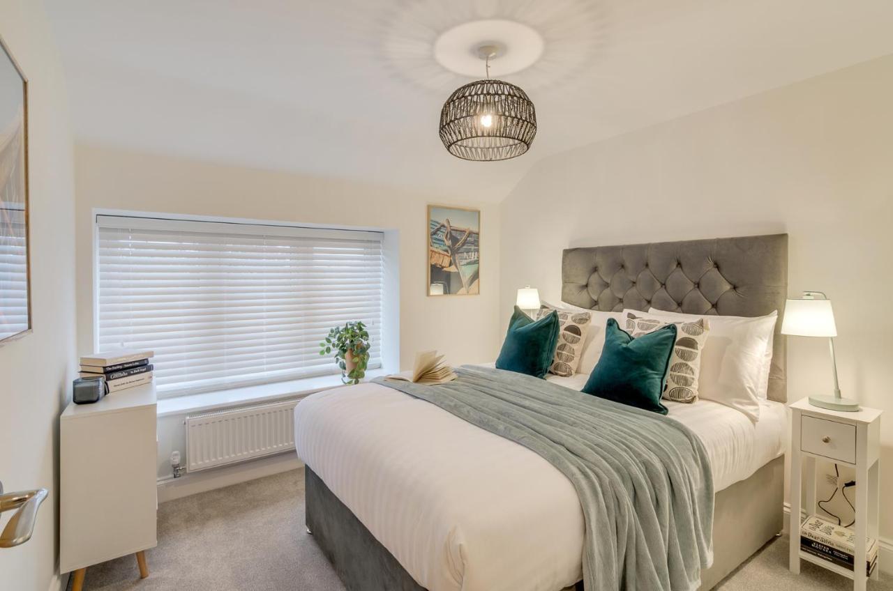Spacious 6-Bed Home, Near The Norfolk Broads Clippesby Extérieur photo